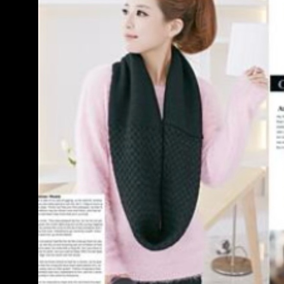 Scarves for sale! Could be bought individually or in bulk. - Picture 14 of 16